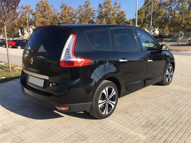 Left hand drive RENAULT GD SCENIC 1.9 dCi Bosé Edition 130cv 7 Plazas Spanish Reg